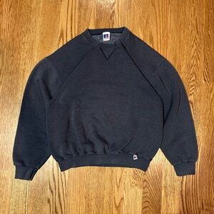 Vintage 90’s Russell Athletic Men's Navy/light blue Crewneck